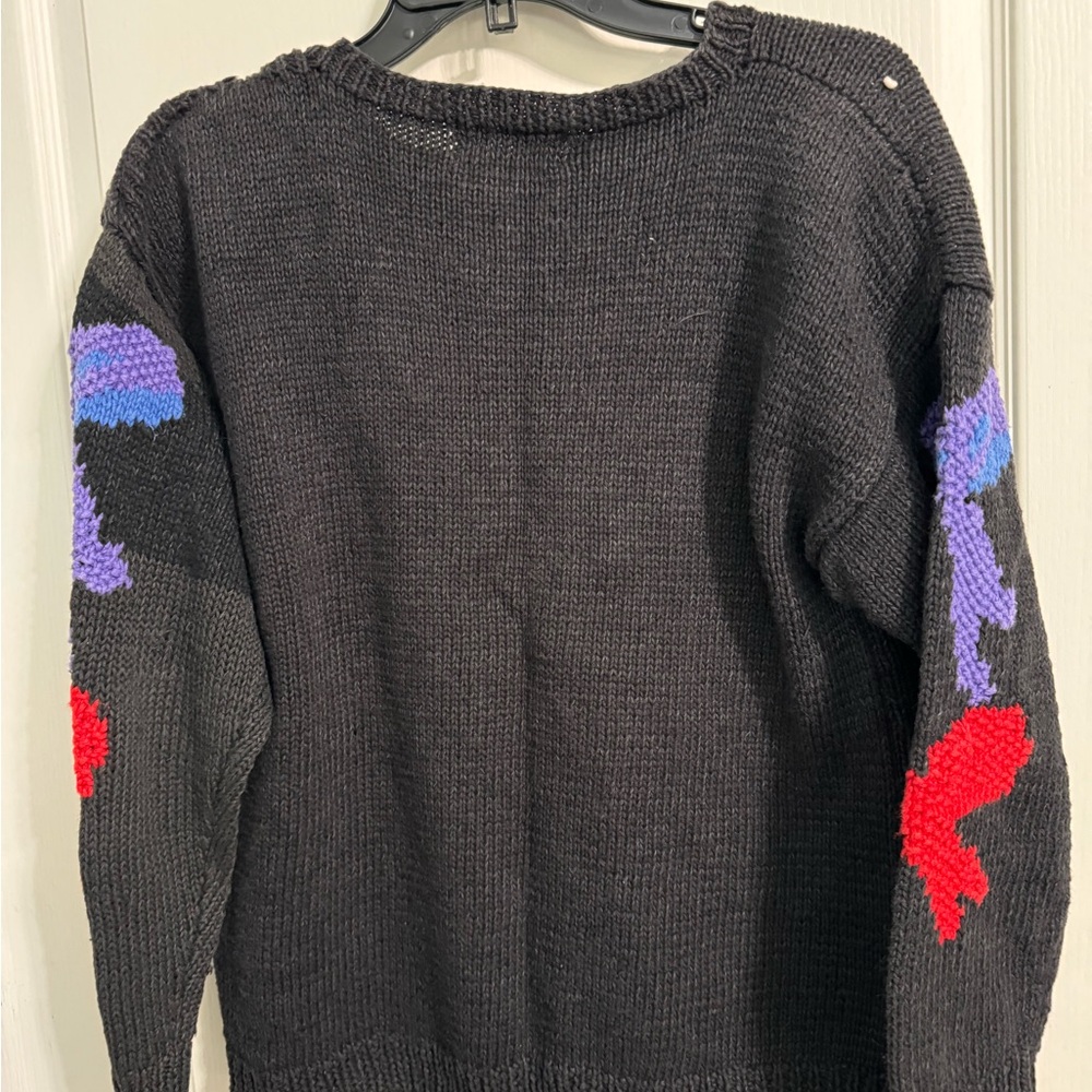 Sweater - Picture 2 of 6